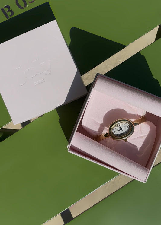 Doré Oval Watch