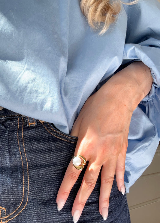 Nacre Ring